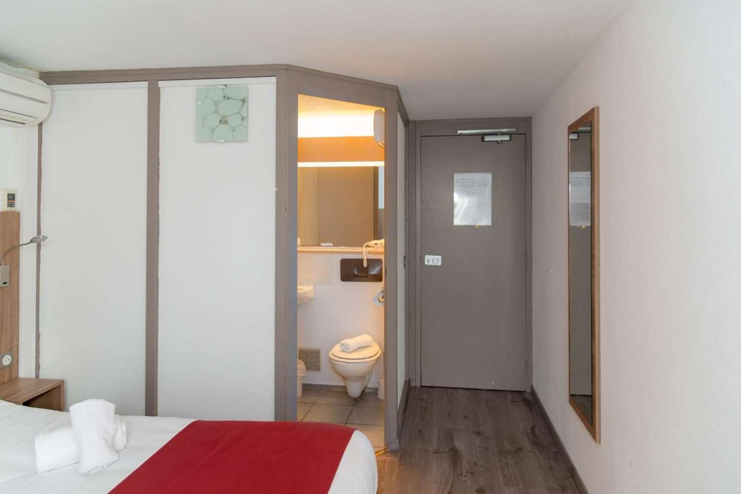 Brit Hotel Plaisance A9/A61 Narbonne Dış mekan fotoğraf