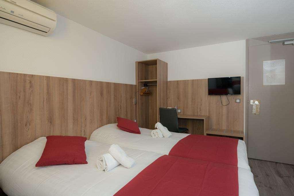 Brit Hotel Plaisance A9/A61 Narbonne Oda fotoğraf