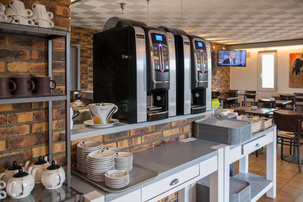 Brit Hotel Plaisance A9/A61 Narbonne Restoran fotoğraf
